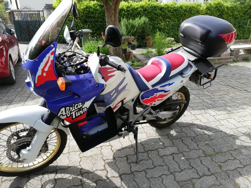 HONDA AFRICA TWIN XRV 750