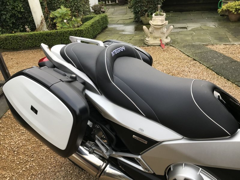HONDA INTEGRA 700