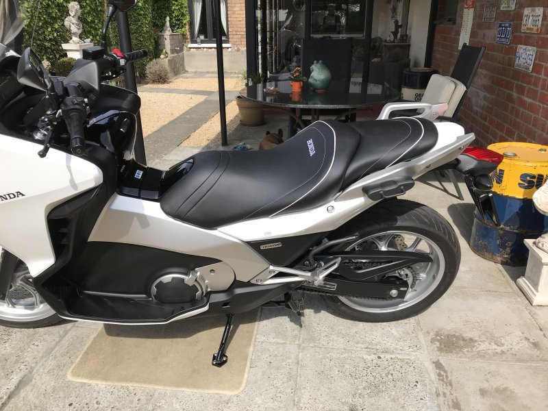 HONDA INTEGRA 700