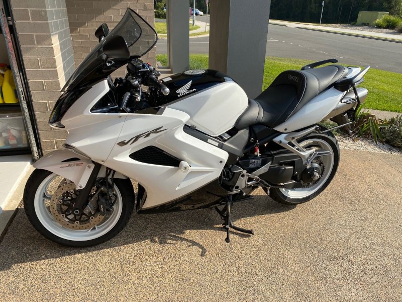 HONDA VFR 800 VTEC