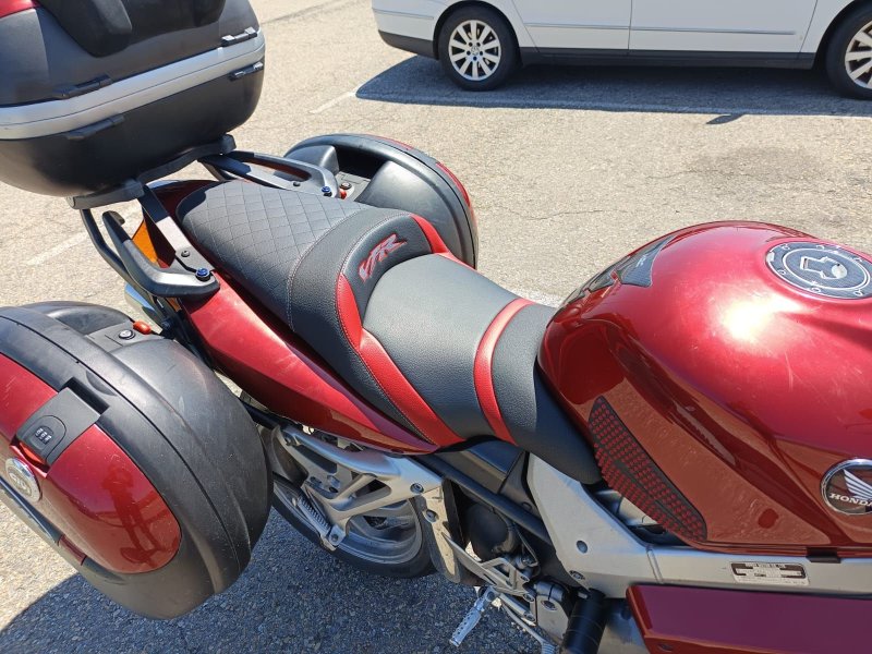 HONDA VFR 800 VTEC