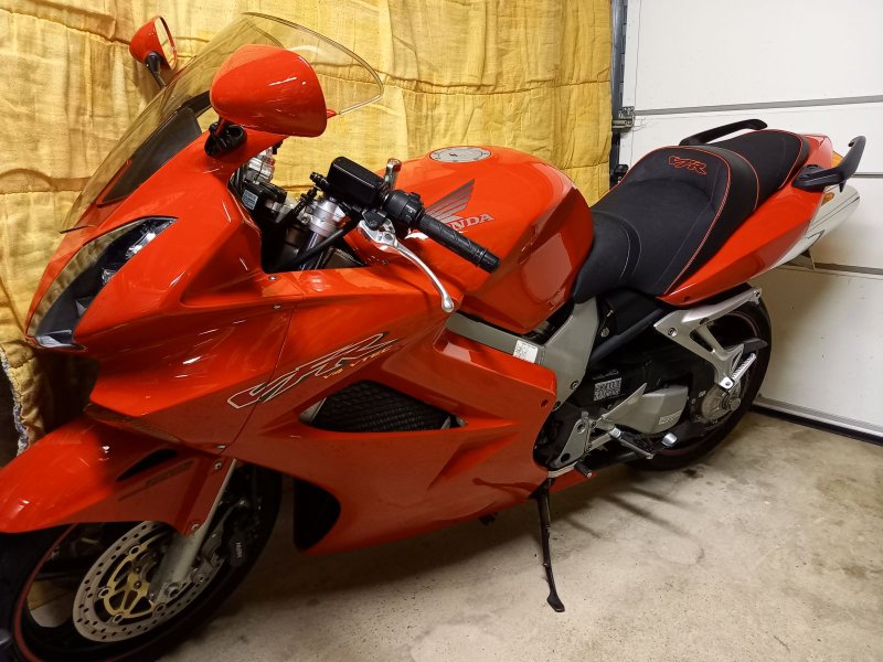 HONDA VFR 800 VTEC