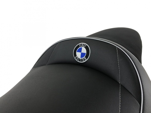 Deluxe seat4