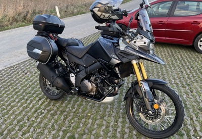 SUZUKI V-STROM 1050