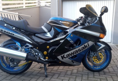 KAWASAKI ZZR 1100