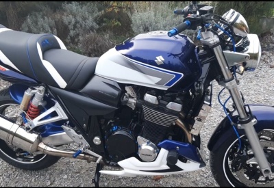 SUZUKI GSX 1400