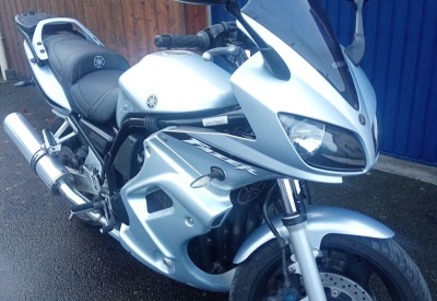 YAMAHA FAZER 600