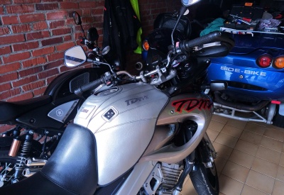 YAMAHA TDM 850