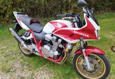 HONDA CB 1300