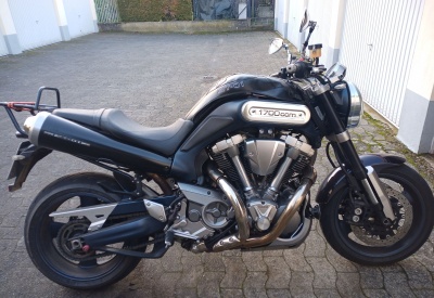 YAMAHA MT-01