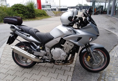HONDA CBF 1000