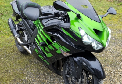 KAWASAKI ZZR 1400