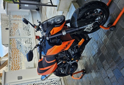 KTM SUPER DUKE 990