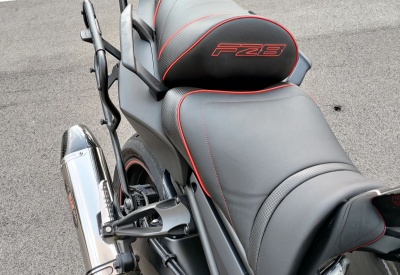 YAMAHA FZ8