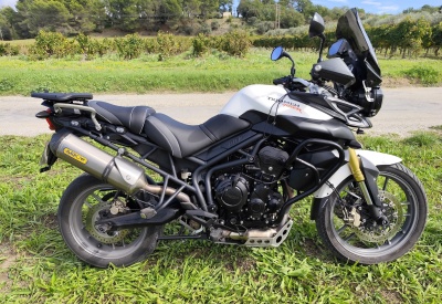 TRIUMPH TIGER 800 [>=2011]