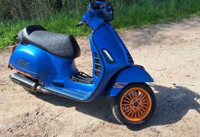 PIAGGIO VESPA GTS 300 