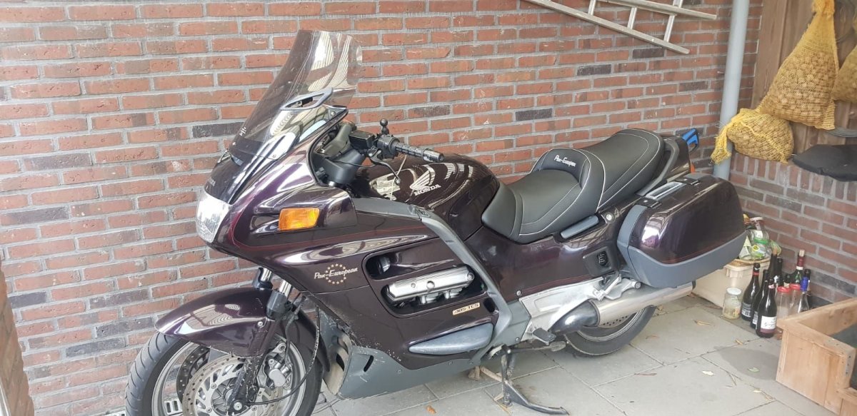 HONDA PAN EUROPEAN ST 1100