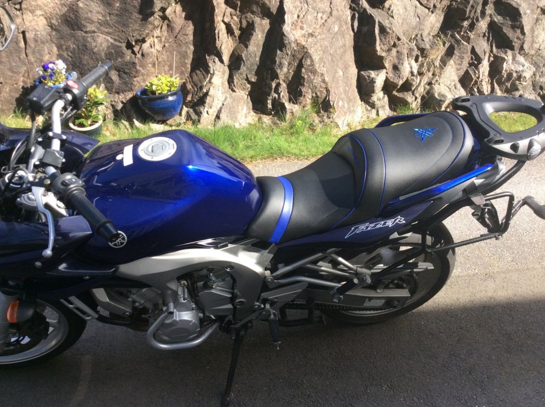 YAMAHA FZ6 FAZER 600