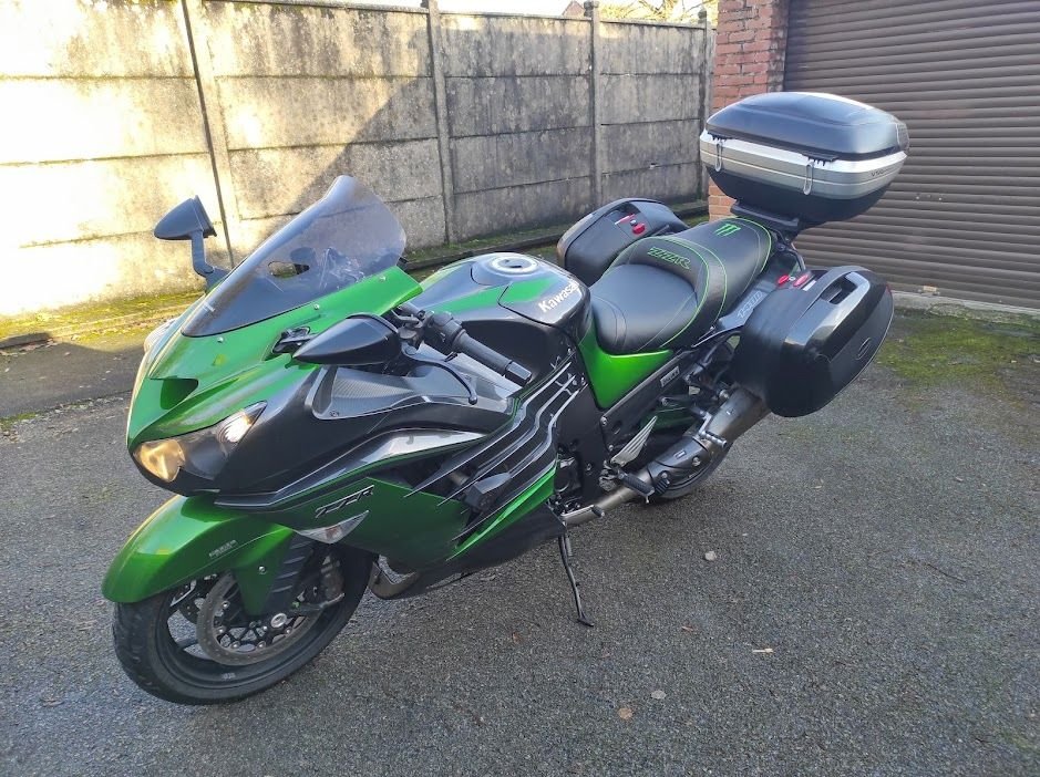 KAWASAKI ZZR 1400