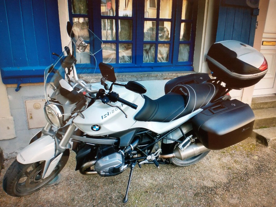 BMW R 1200 R (taille normale 800mm)