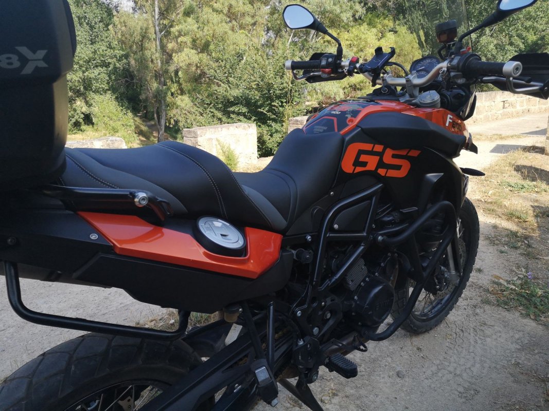 BMW F 800 GS (taille normale 88cm)