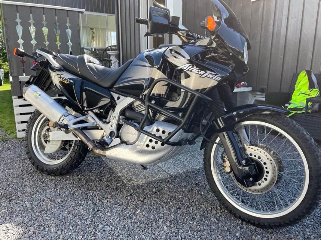 HONDA AFRICA TWIN XRV 750