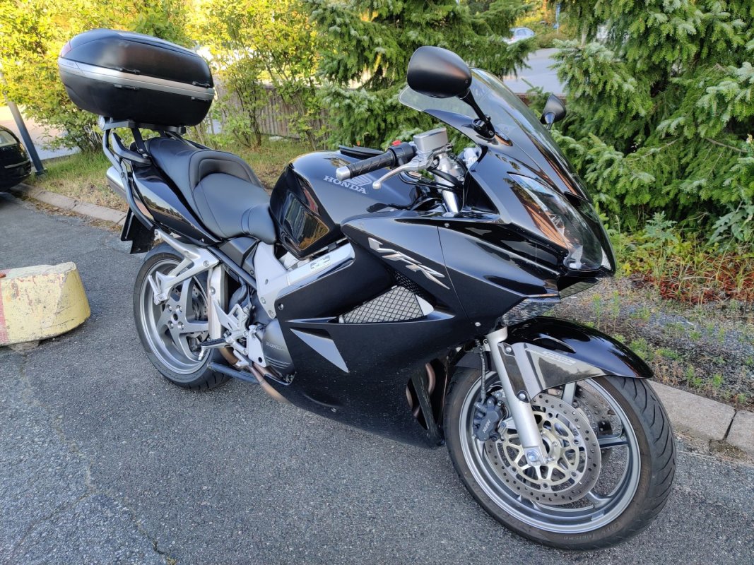 HONDA VFR 800 VTEC