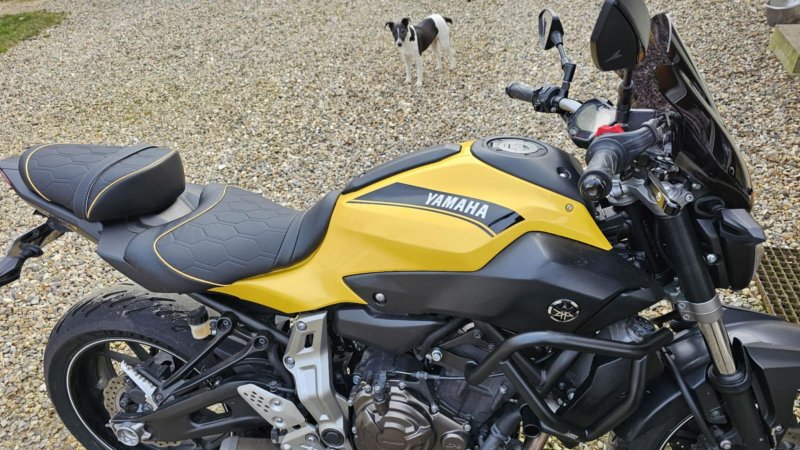 YAMAHA MT-07