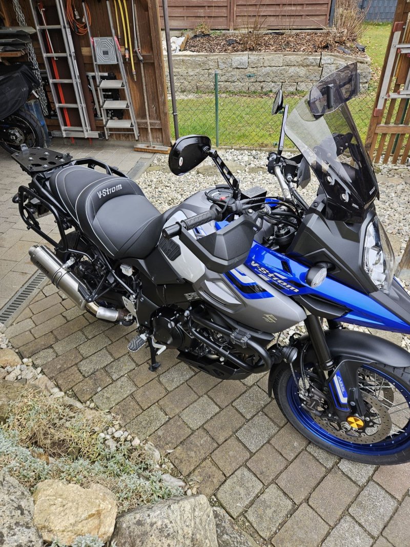 SUZUKI V-STROM DL 1000