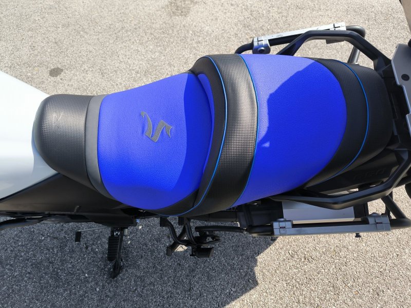 SUZUKI V-STROM DL 650