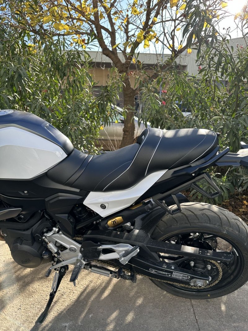 BMW F 900 XR