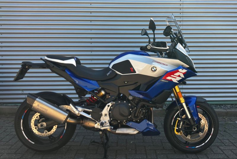 BMW F 900 XR