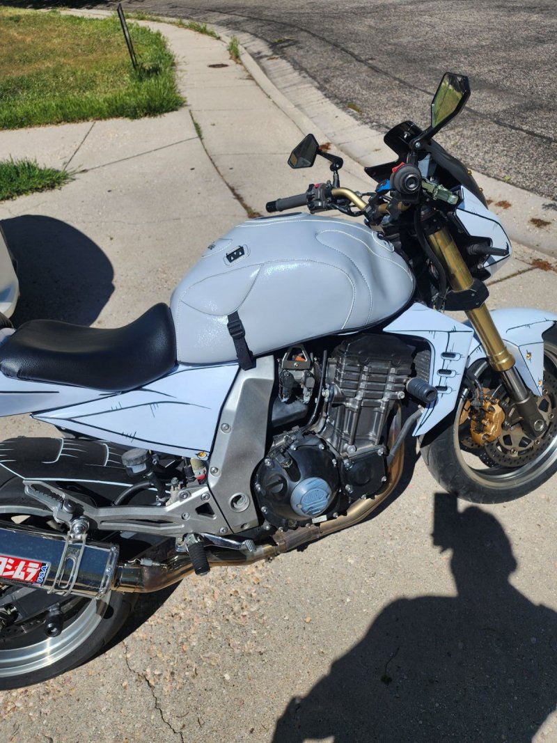 KAWASAKI Z 1000