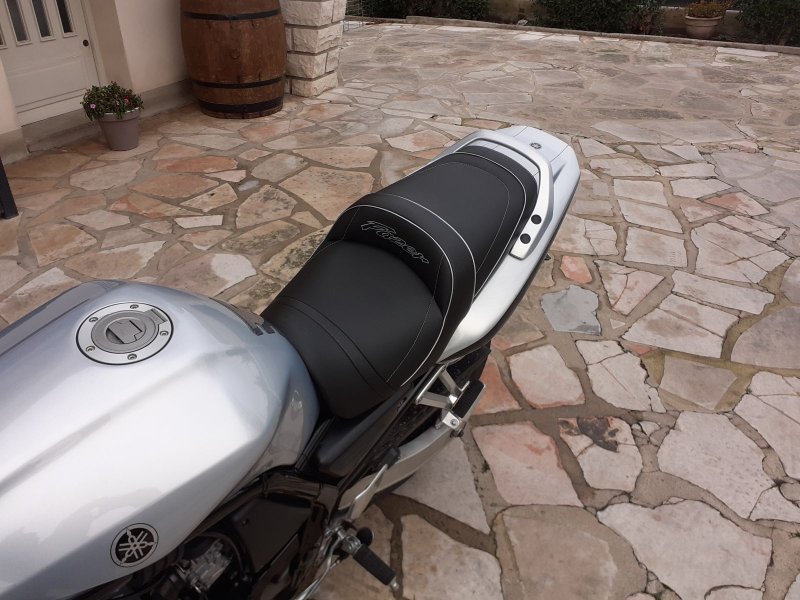 YAMAHA FAZER 600