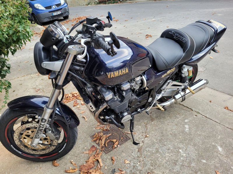 YAMAHA XJR 1200