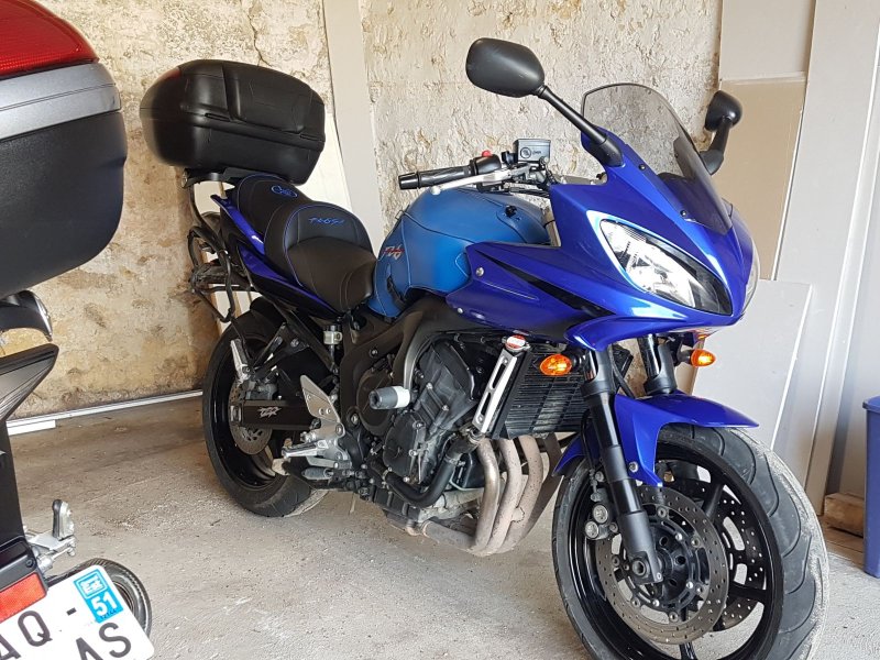 YAMAHA FZ6 FAZER 600