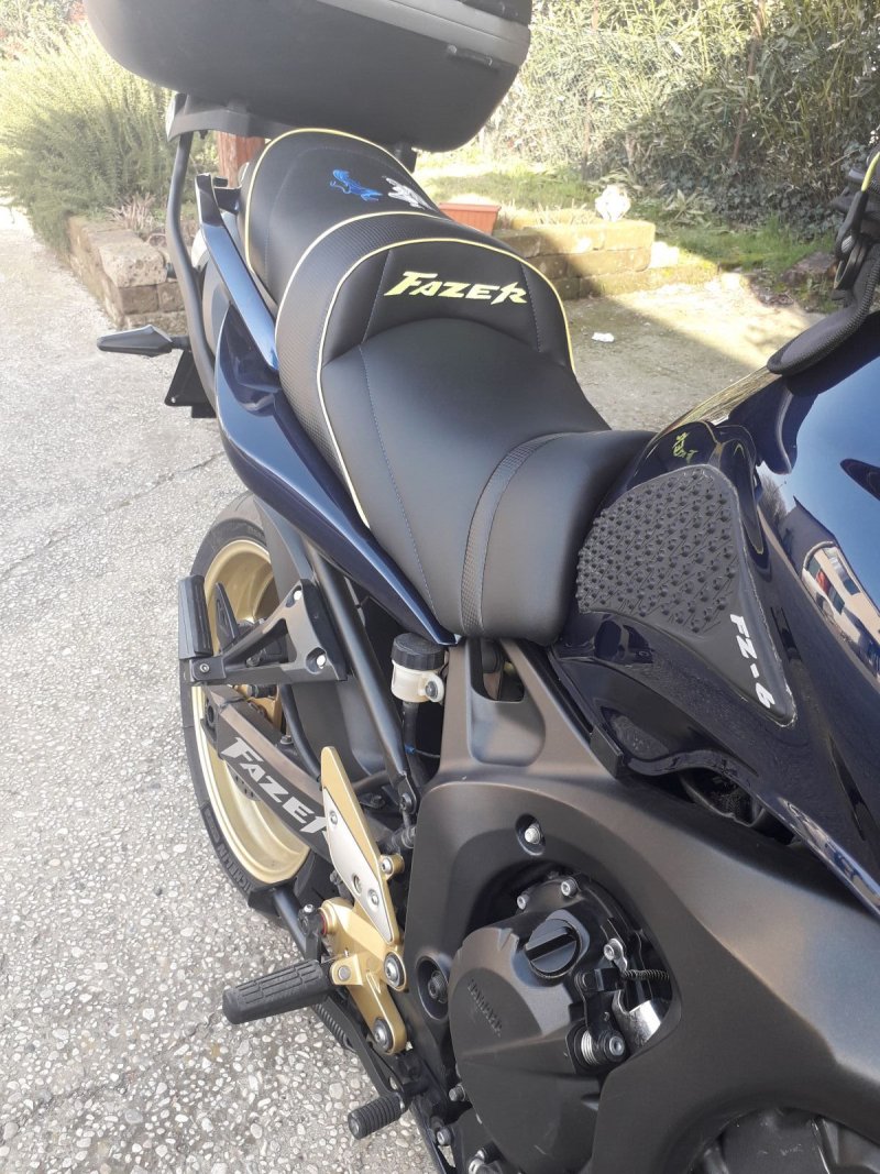 YAMAHA FZ6 FAZER 600