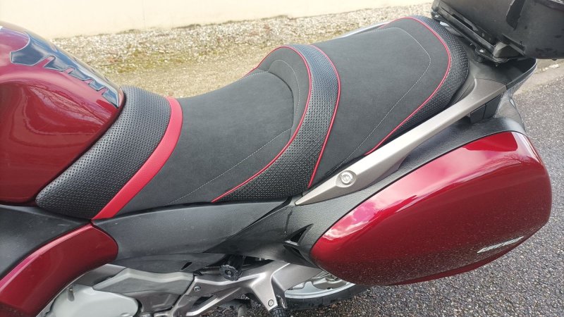 HONDA DEAUVILLE NTV 700