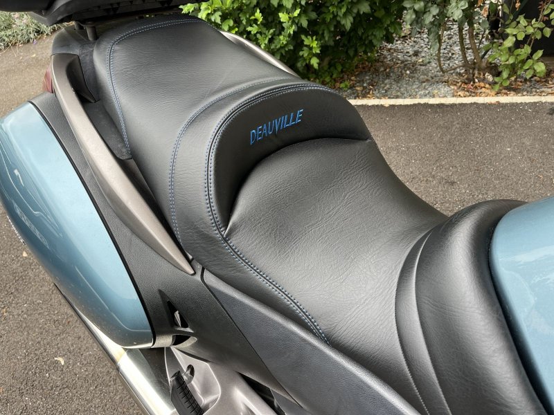 HONDA DEAUVILLE NTV 700