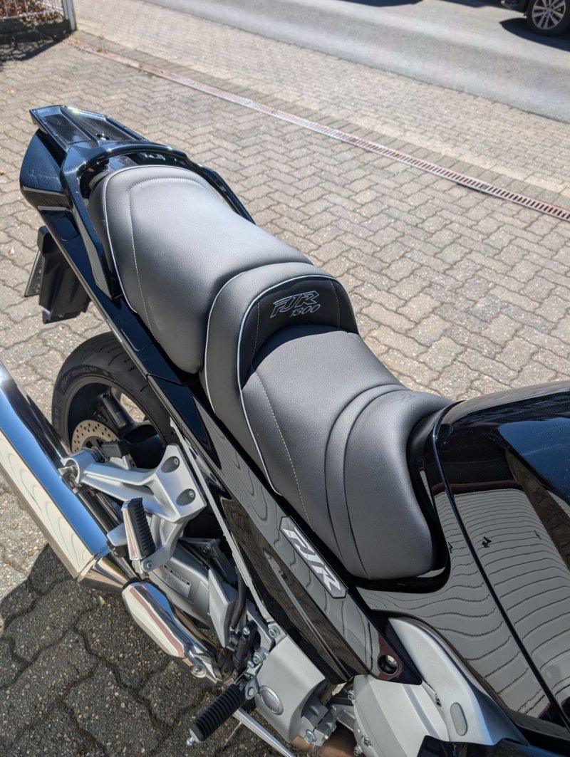 YAMAHA FJR 1300