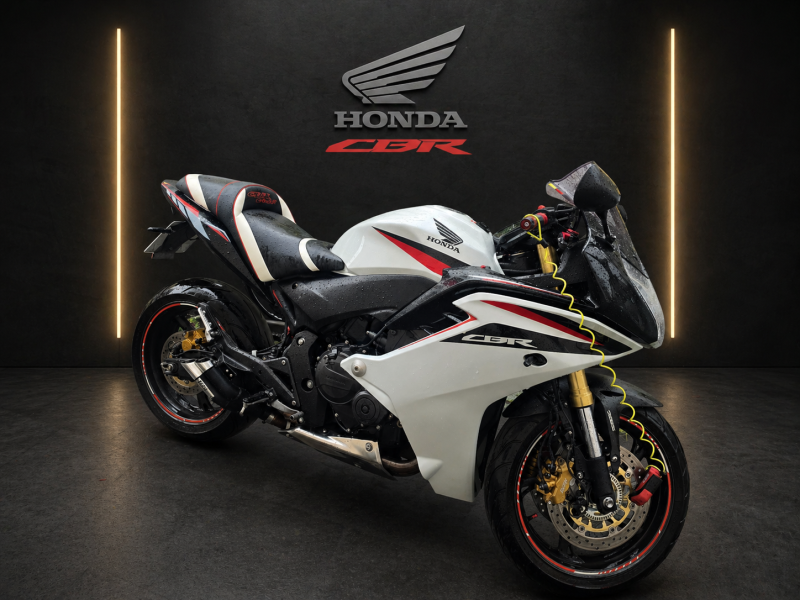 HONDA CBR 600 F