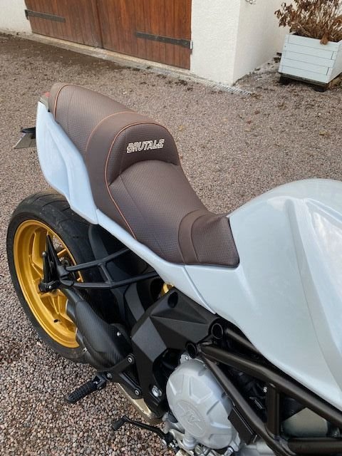 MV AGUSTA BRUTALE 675