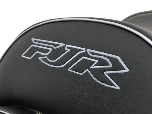 Deluxe seat5