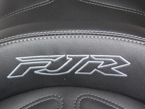 Deluxe seat2