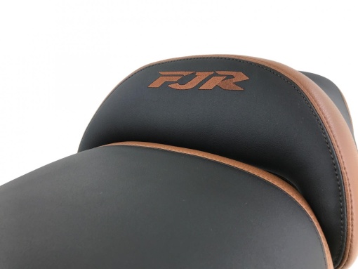Deluxe seat4