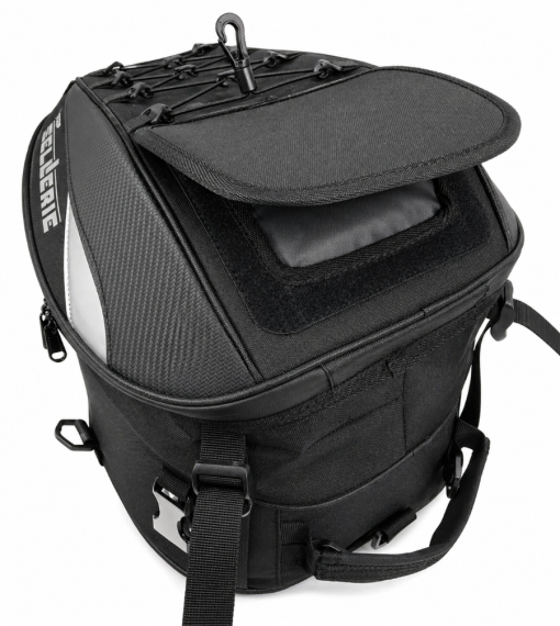 SAC08963