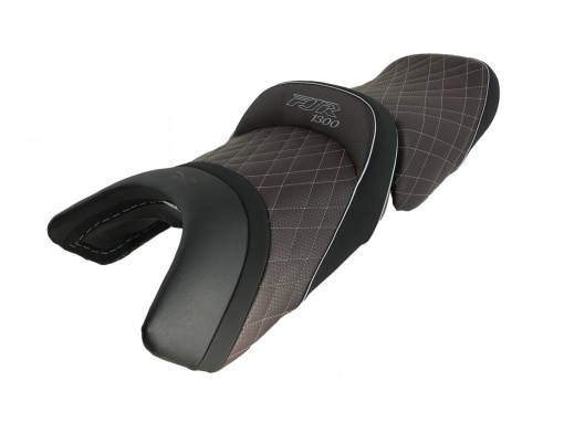 Deluxe seat1